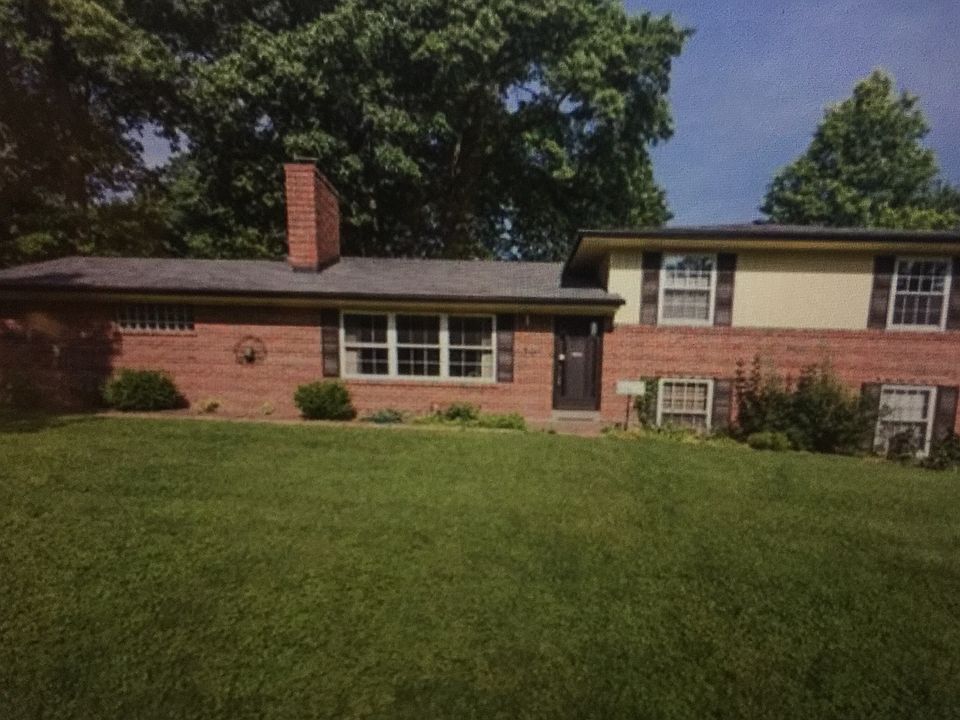 1st image of 2635 Poe Ave