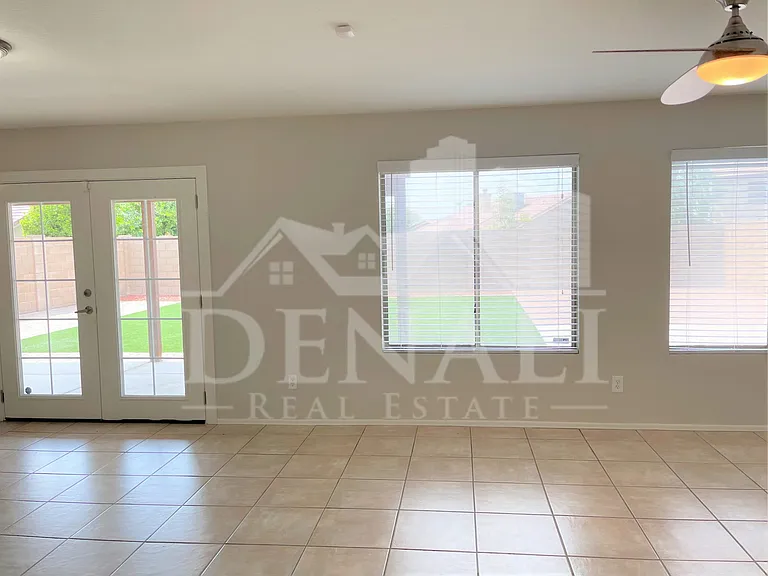 8535 W Vogel Ave — Photo 8