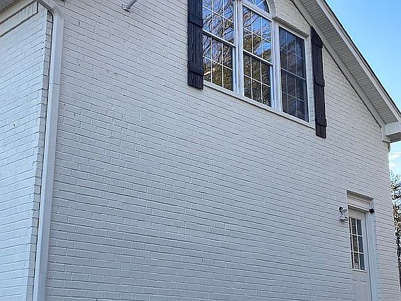 2nd image of 532 Moncrief Ave