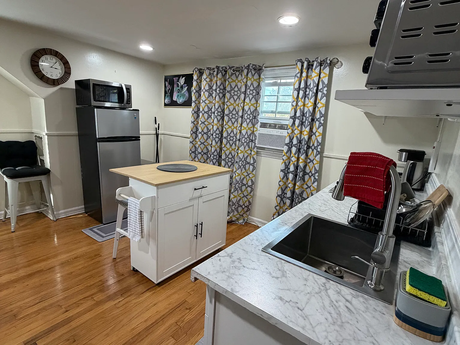 1 bed, $2,200 — Photo 1