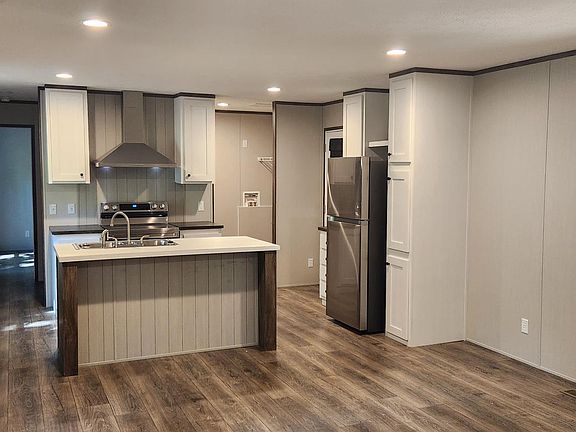 3rd image of 380 Navaho Rd #380