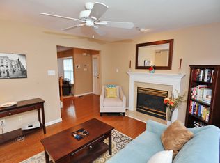 302 Black Walnut Dr, Phoenixville, PA 19460