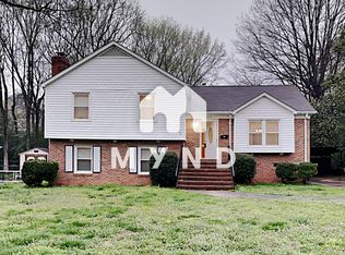 1518 Cedarwood Ln, Charlotte, NC 28212