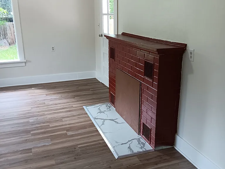 1201 S Shields St — Photo 23