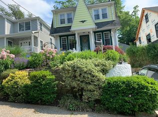 6 Mullon Ave, Port Washington, NY 11050