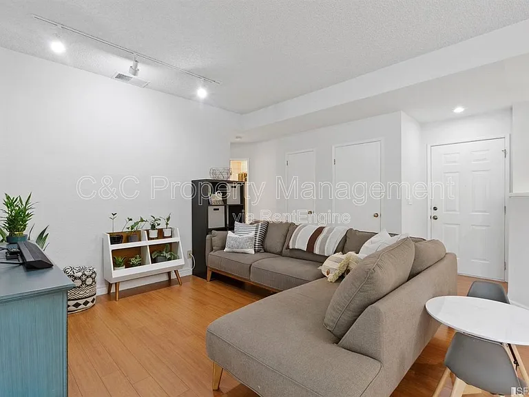 34573 Falls Ter — Photo 6
