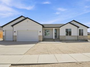 2266 E Morning Glory Way #437, Eagle Mountain, UT 84005