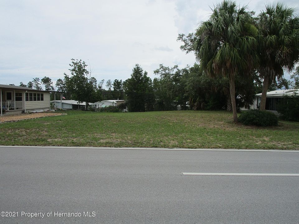 2nd image of 15964 Brookridge Blvd
