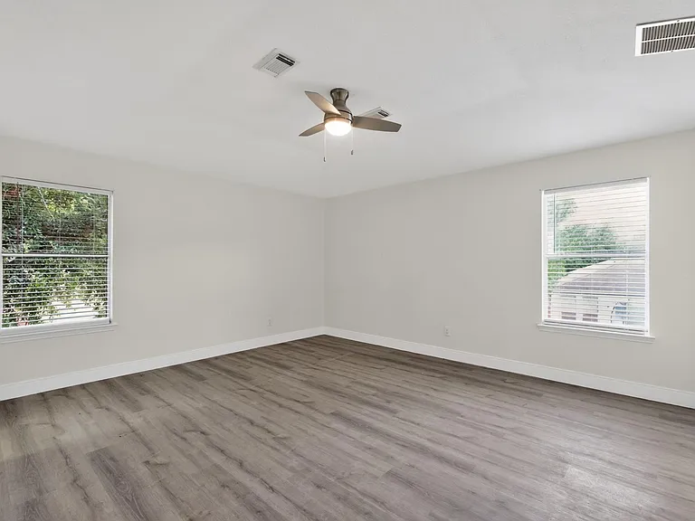 918 Ivycroft Ln — Photo 20
