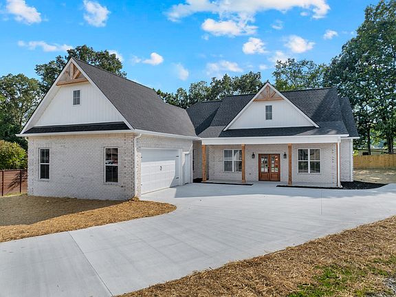3rd image of 119 Settlers Trce Lot 10