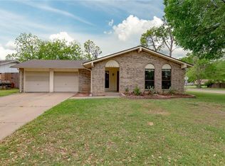 2201 Cecilia Ct, Irving, TX