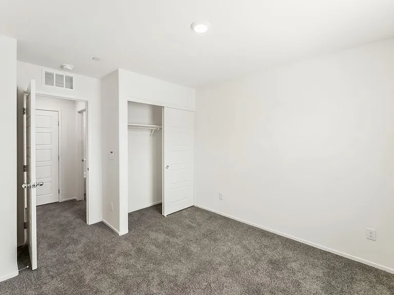 7352 Joanna Brook St — Photo 22
