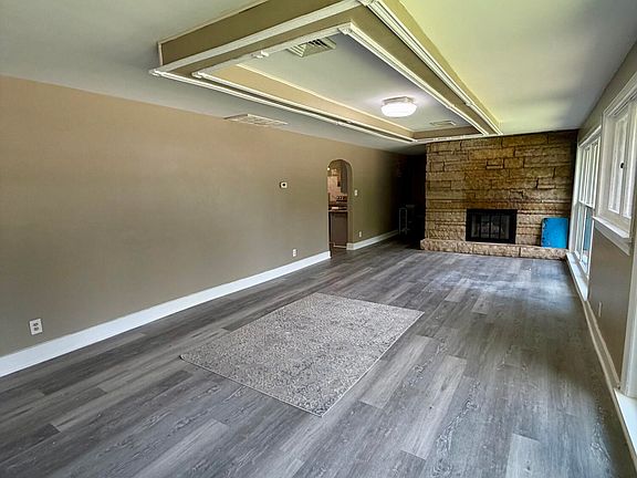 4th image of 2894 Old Berwick Rd