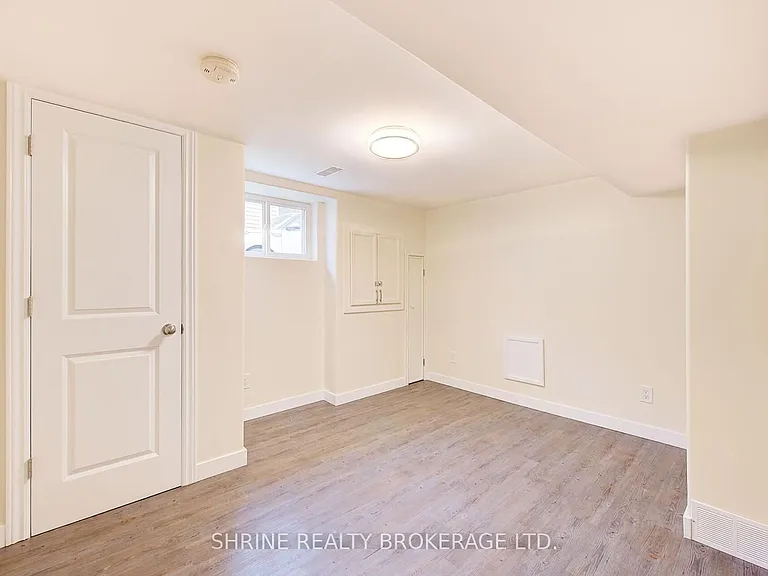 259 Sanders St — Photo 9