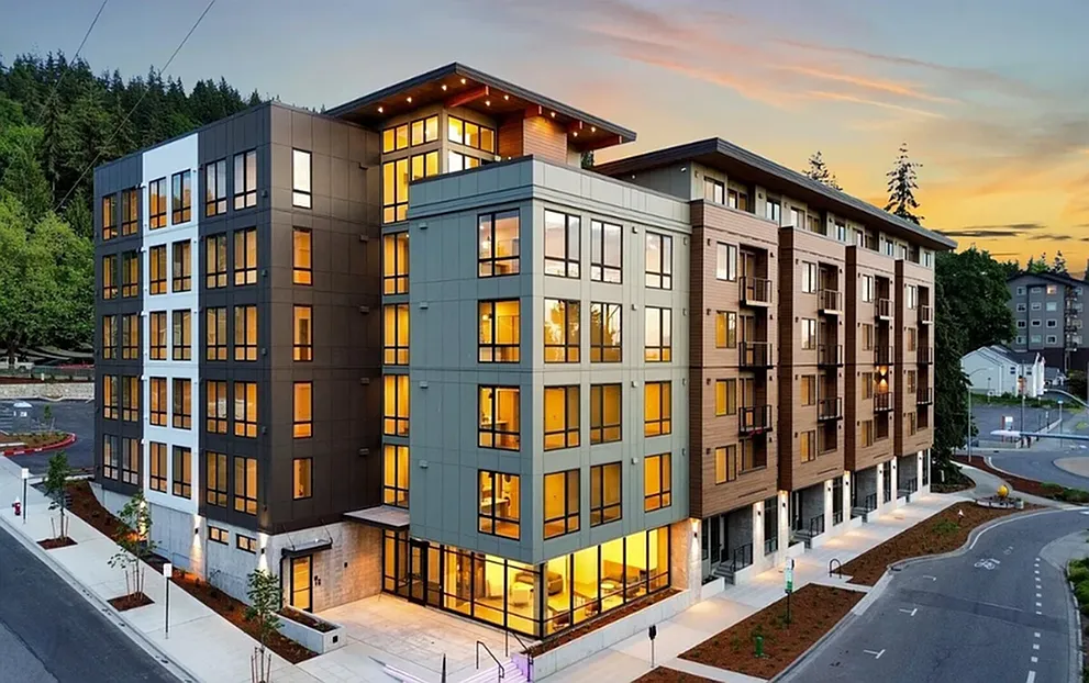 Madrona — Photo 1