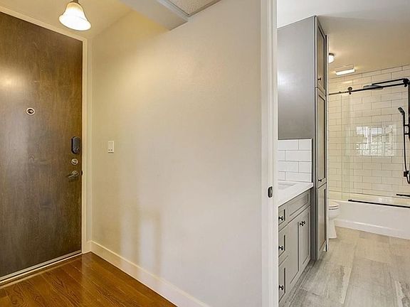 4th image of 532 N Rossmore Ave APT 314
