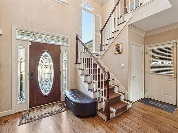 3rd image of 4208 Edgeworth Dr