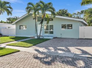 310 SE 3rd St, Dania Beach, FL 33004