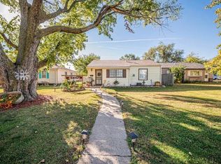 607 W Spruce St, Junction City, KS 66441