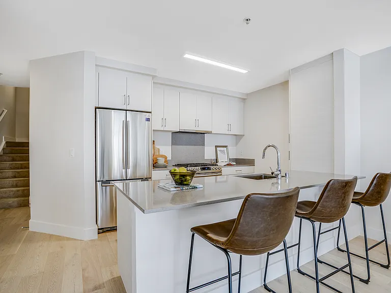 1117 Ocean Ave #309 — Photo 3