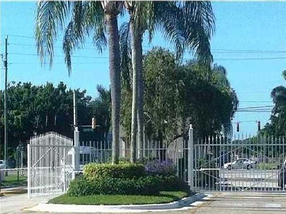 2nd image of 5379 E Verona Drive #E