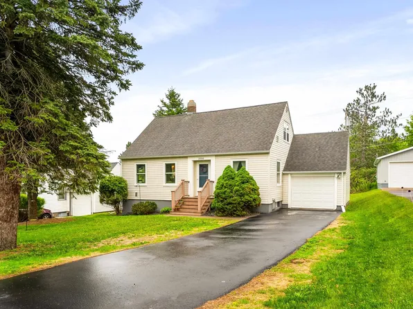 2006 Gearhart St, Duluth, MN 55811