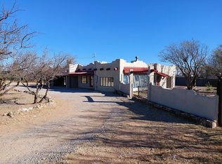 6881 S Jaxel Rd, Hereford, AZ 85615