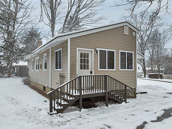 4th image of 25 Cofran Avenue