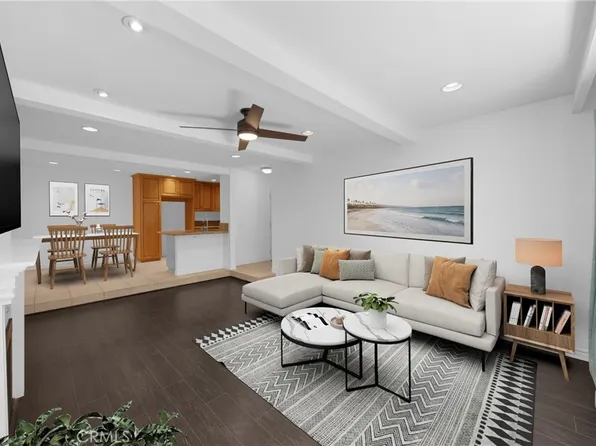 21372 Brookhurst St, Huntington Beach, CA 92646