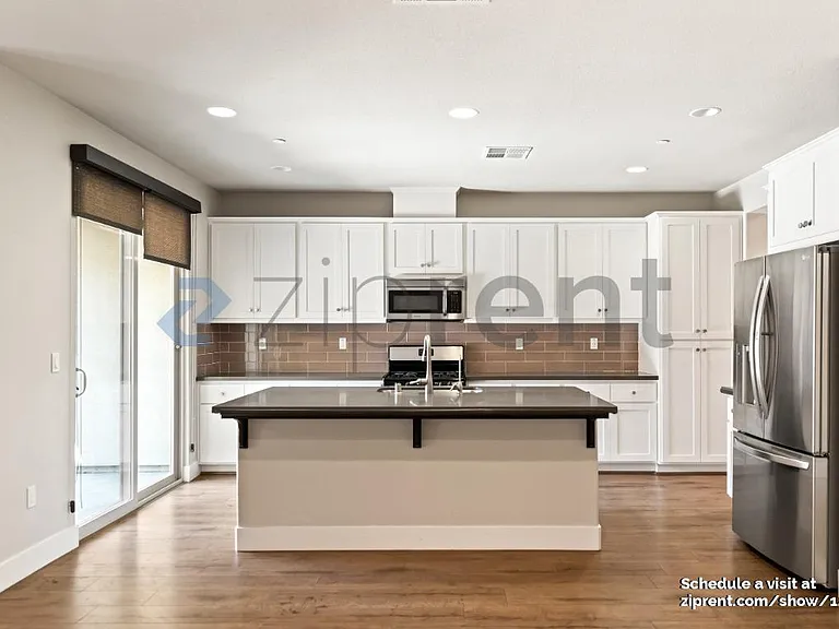 7 Rogers Ln — Photo 6