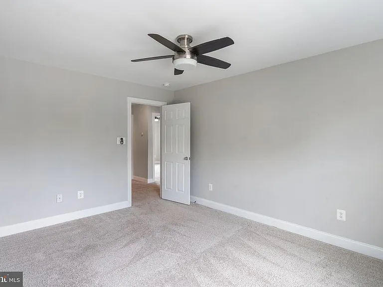 7495 Cavalcade Dr — Photo 42