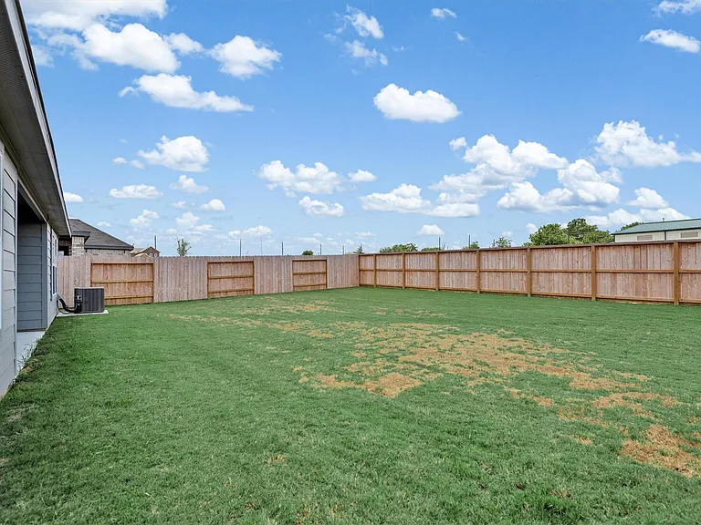 3111 W Frontier Ln — Photo 32