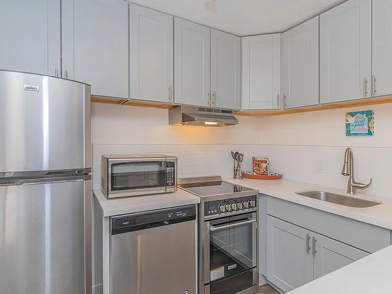 Studio 710 Apartments — Photo 47