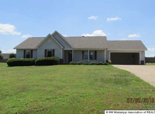 833 Brownsferry Rd, Senatobia, MS 38668