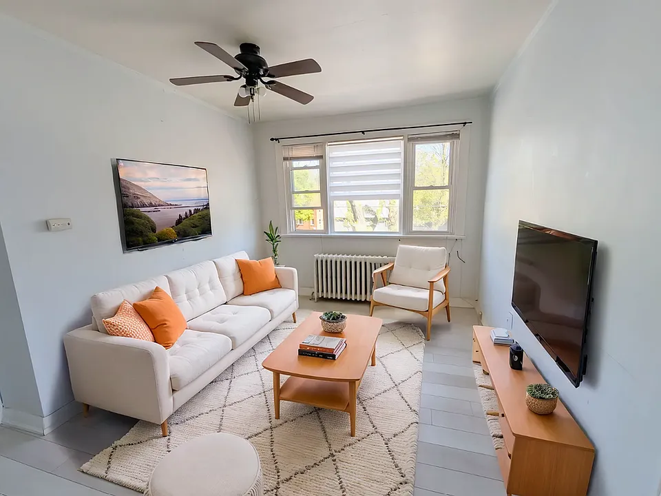 50 Welland Ave #3