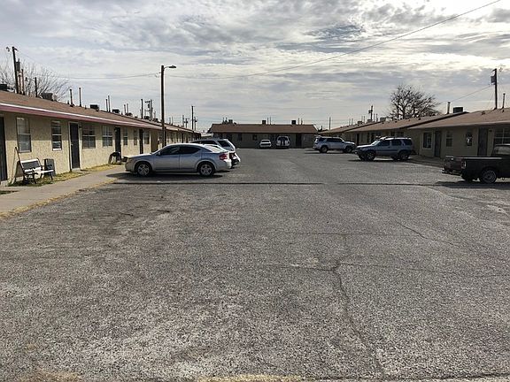 2nd image of 4930 Hercules Ave