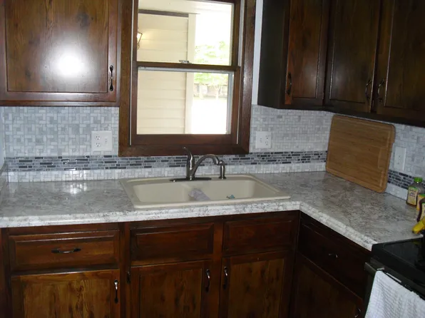 1317 Nelson Ave, Galesburg, IL 61401