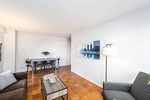 3rd image of 266 Broadway APT B404