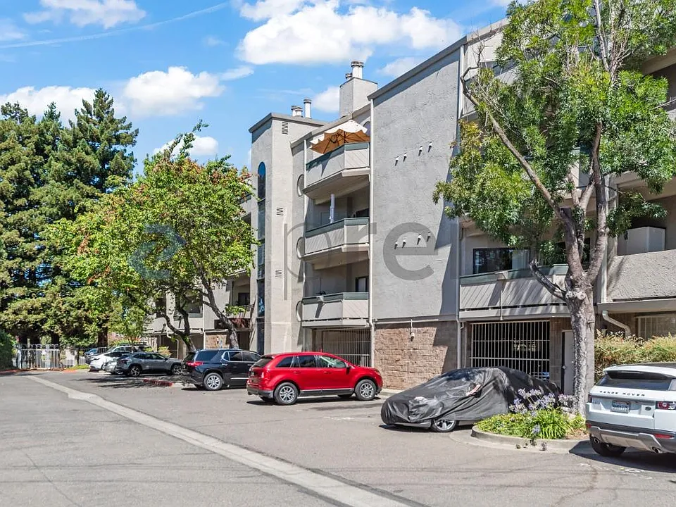 25938 Kay Ave #214
