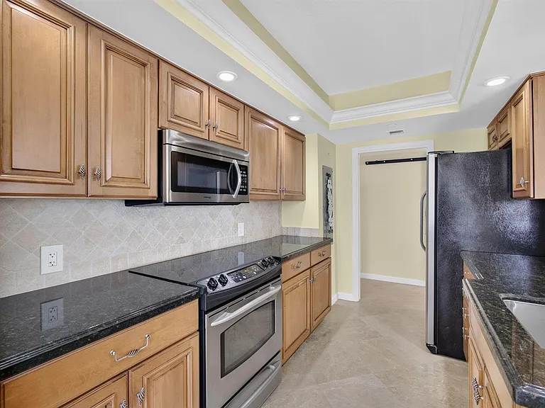 4000 N Ocean Dr #403 — Photo 19