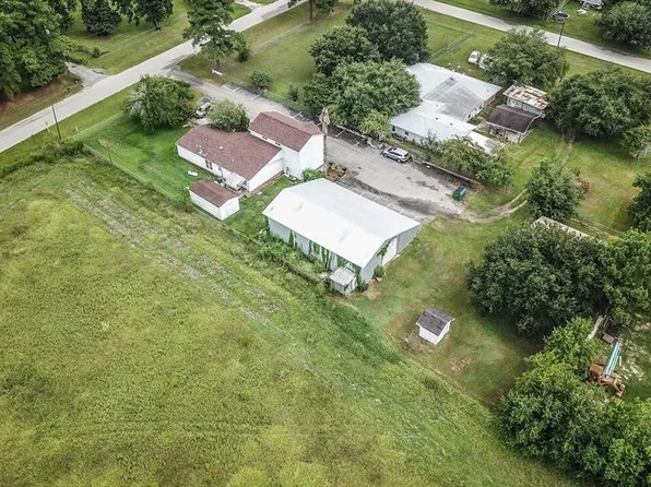 27521 Calvert Rd, Tomball, TX 77377