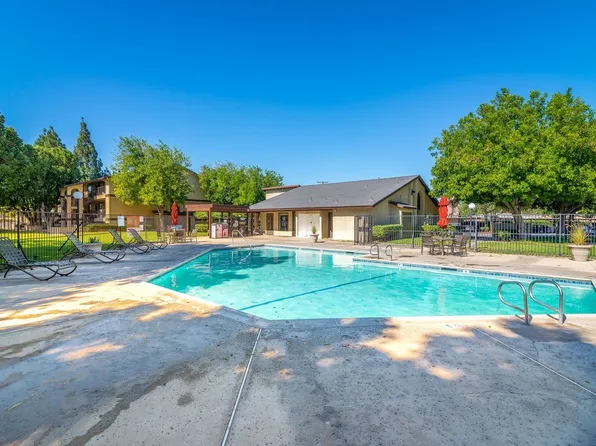 Laurel Heights Apartments