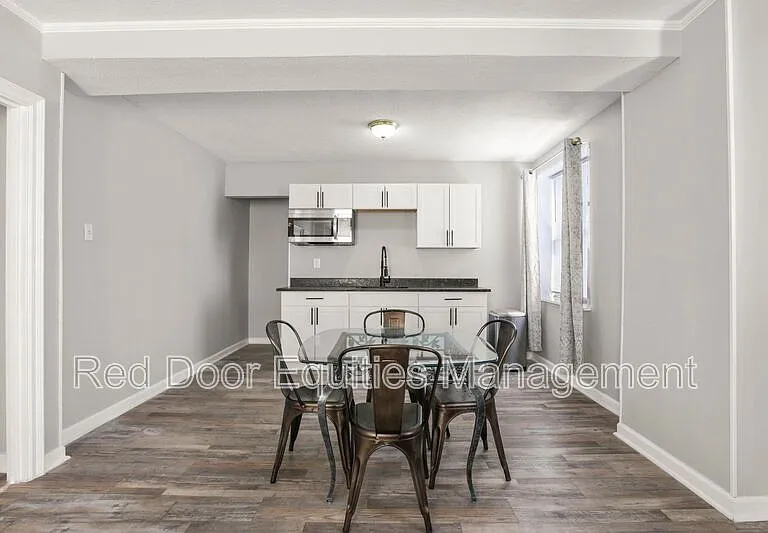 123 N Broad St #201 — Photo 5