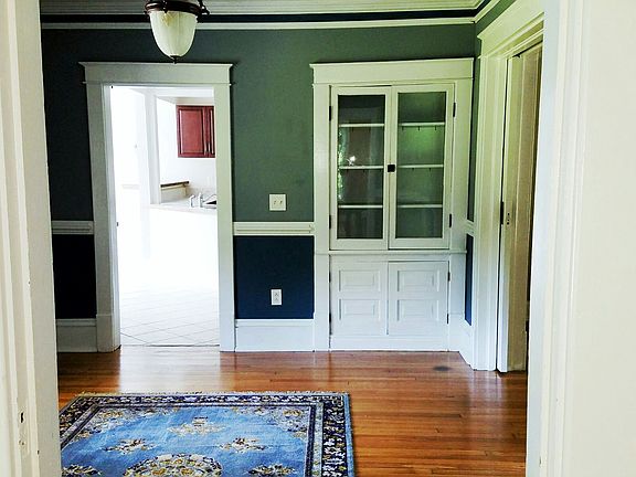 2nd image of 1410 Bersch Ln