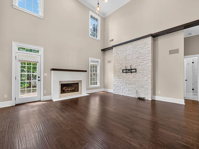 Accent wall for TV