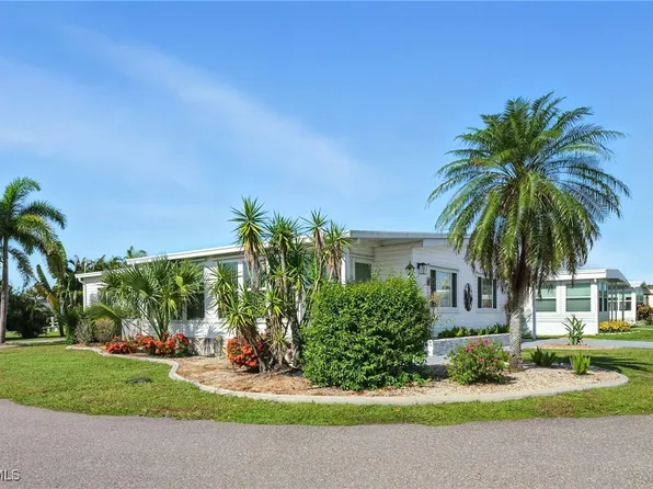 5672 Captain John Smith Loop, North Fort Myers, FL 33917