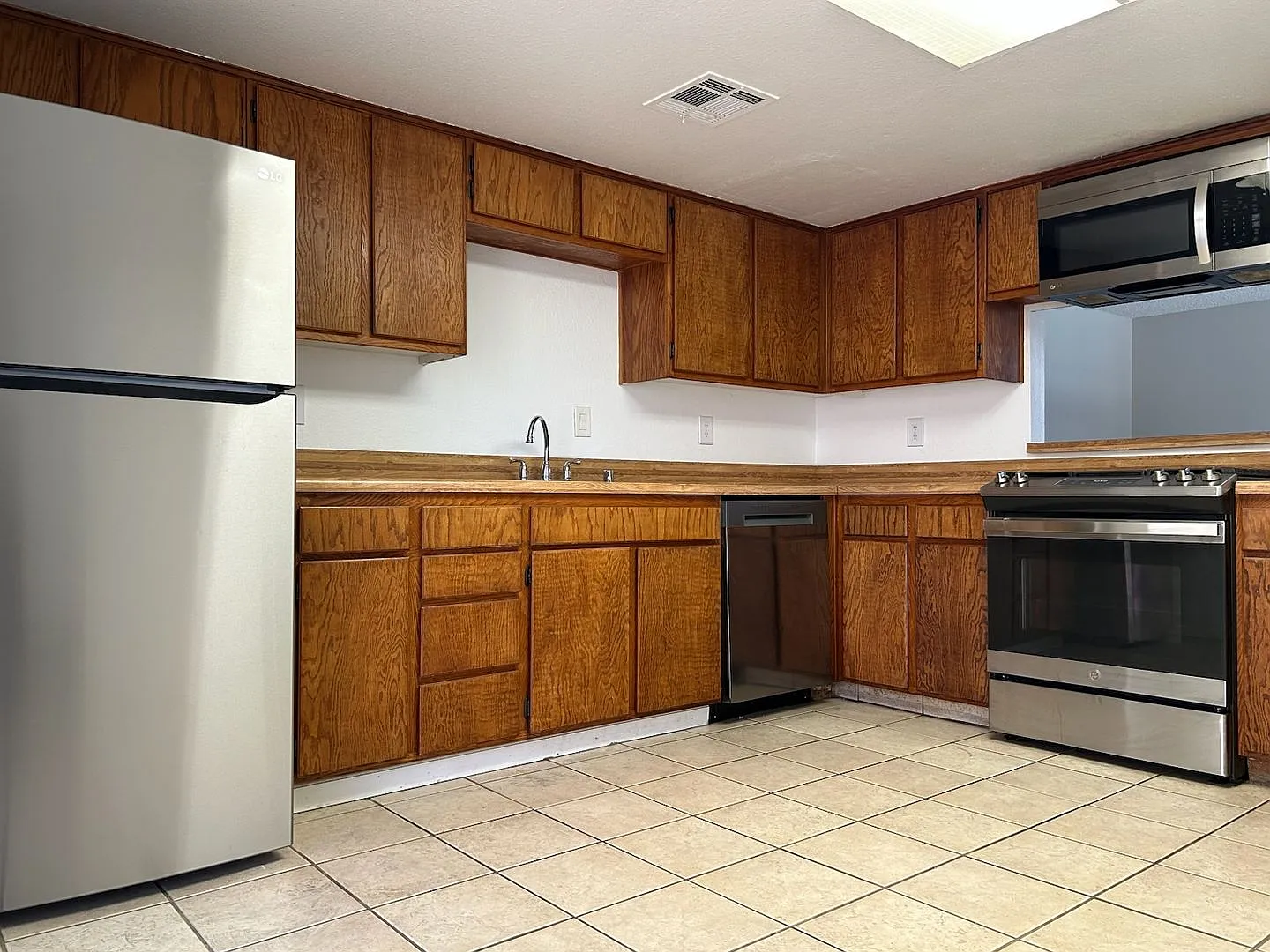 724 S. Norma St. — Photo 4