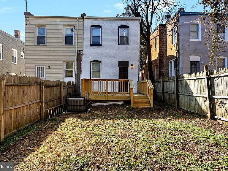 3324 Edmondson Ave — Photo 31