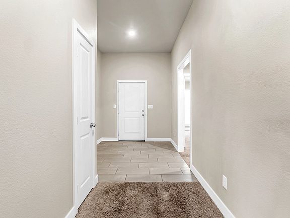 4th image of 9044 Antelope Ave