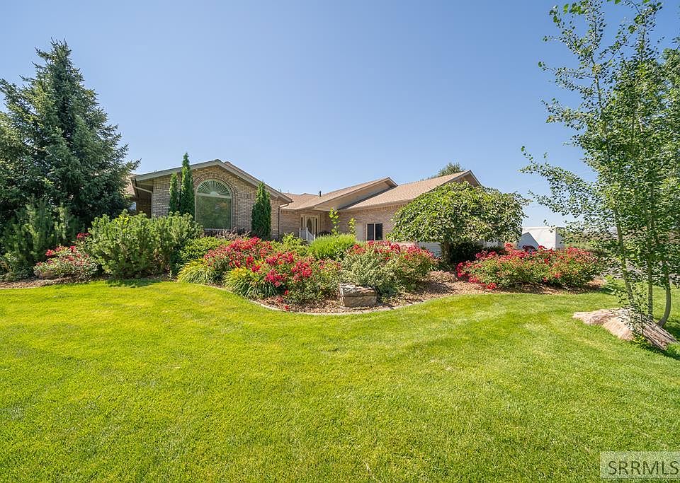 1st image of 2785 W Woodland Ln